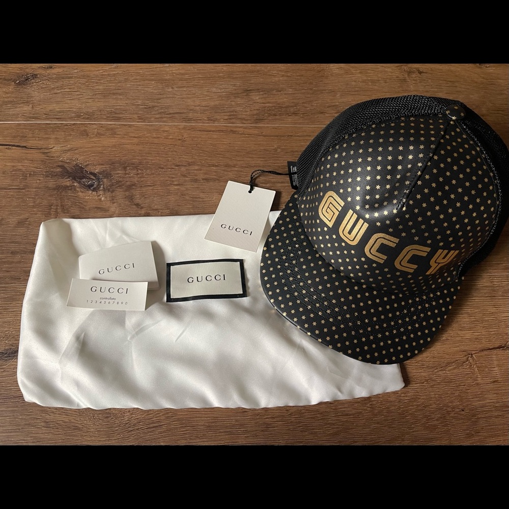 GUCCI-AUTHENTIC NWT Gold & Black “GUCCY” Baseball Hat